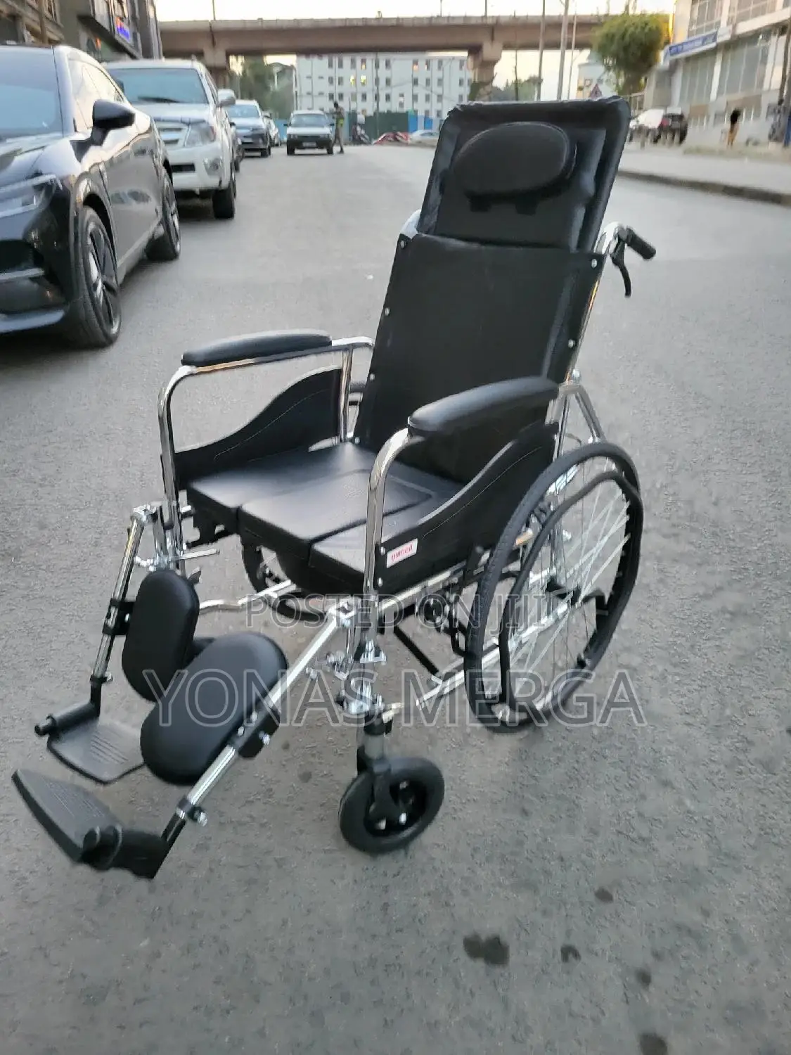 Toilet Wheelchair囪古wheelchair Full Option直晫a Chromed, 180 Degrees