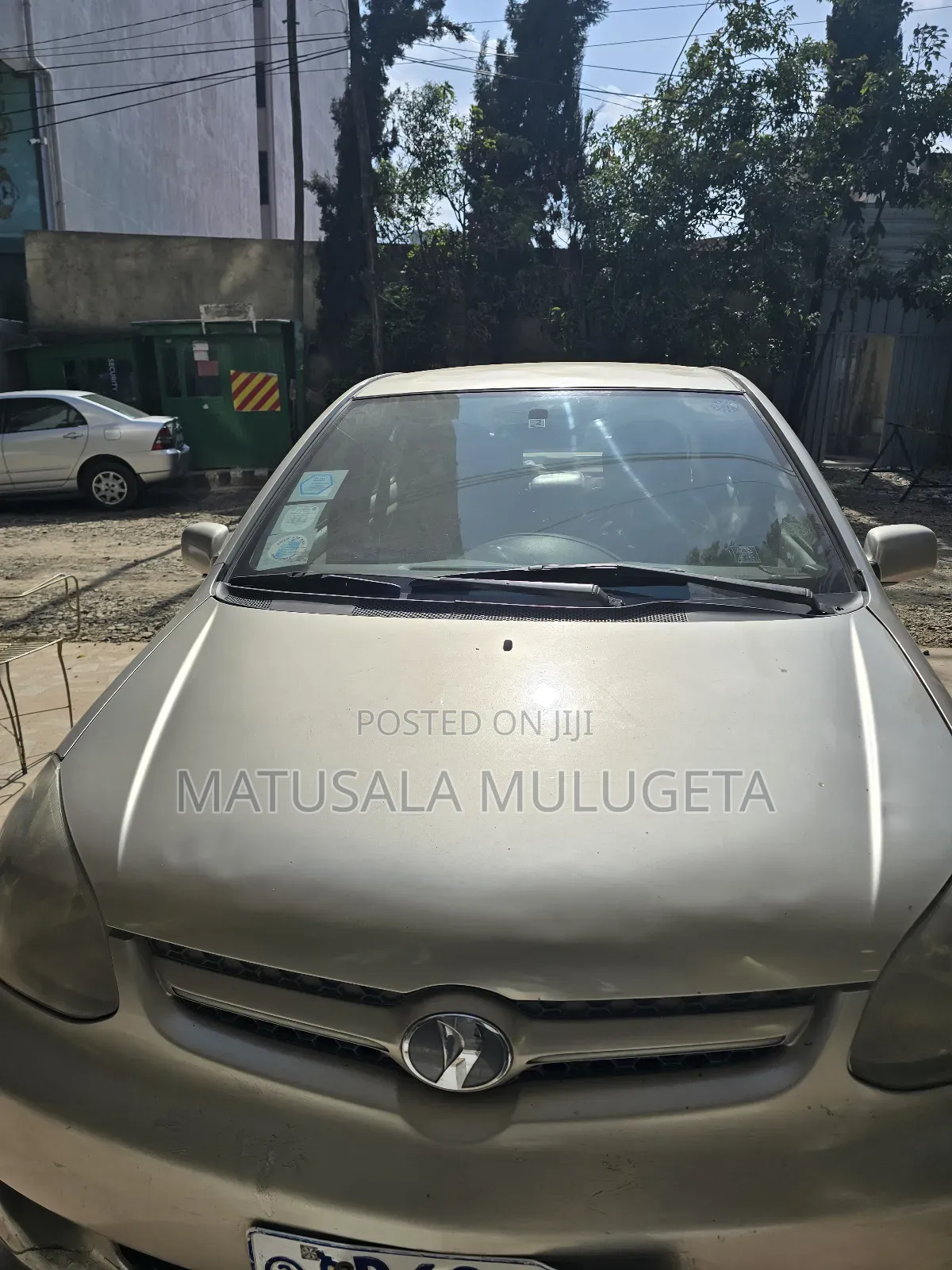 Toyota Platz 2005 Gold