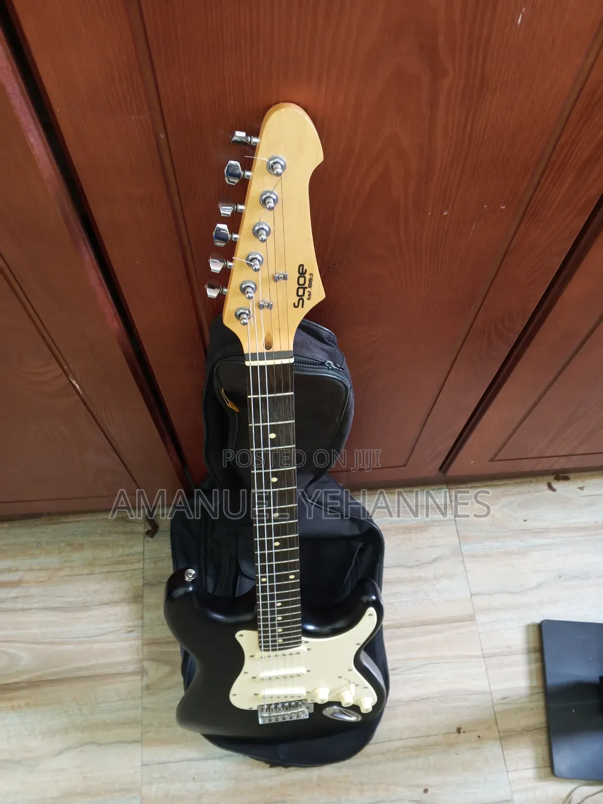 Sqoe Sest200 Electric Guitar
