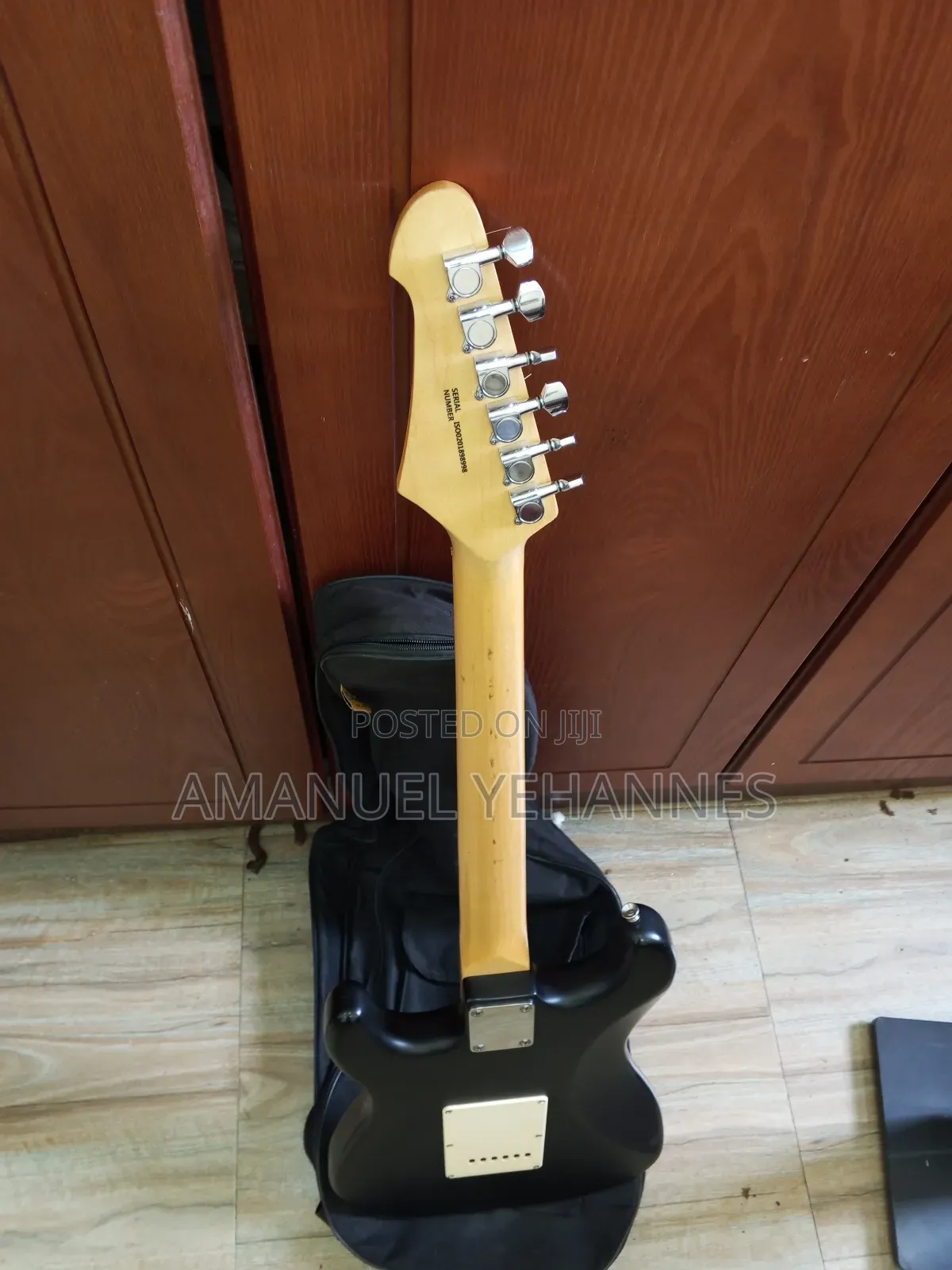 Sqoe Sest200 Electric Guitar