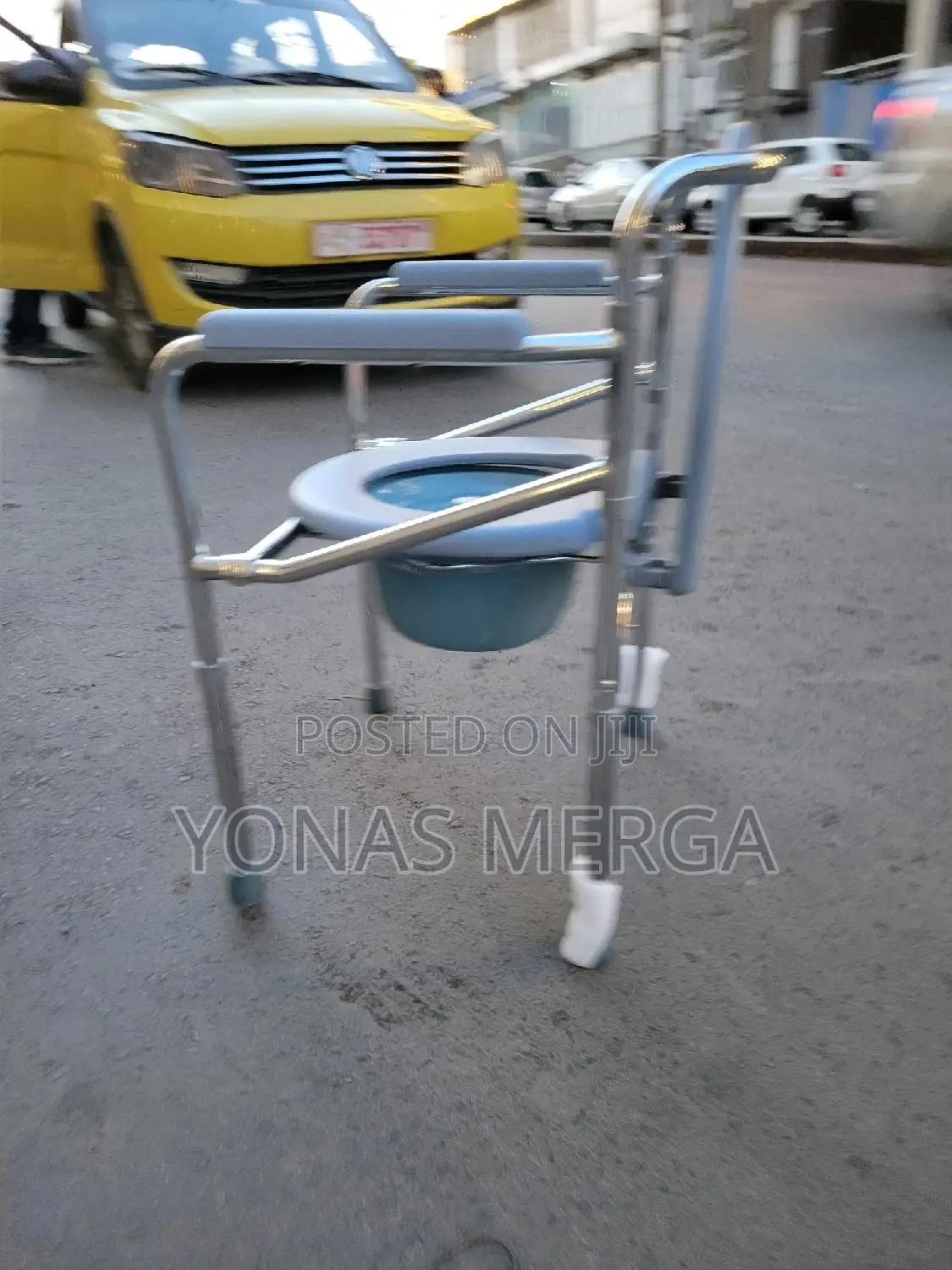 Toilet Chair卝甑commode Chair Foldable用雀easy Use冬宿sturdy Aluminum Frame