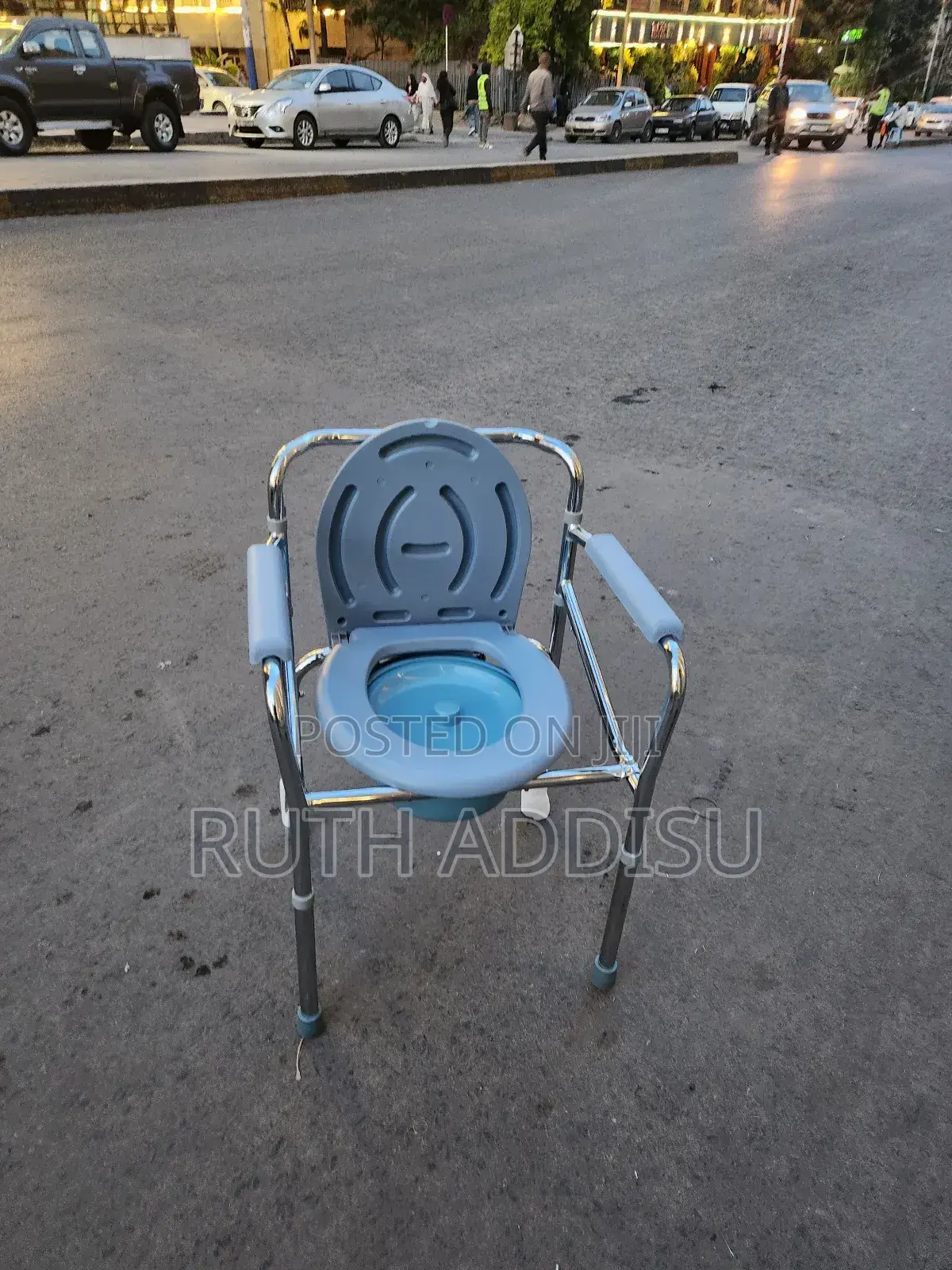 Commode Chair痛苦toilet Chair宛然commode Chair丸及commode Chair煞車commode