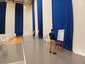 የሚከራይ መጋረጃ ነጭ እና ብሉ ብላክ