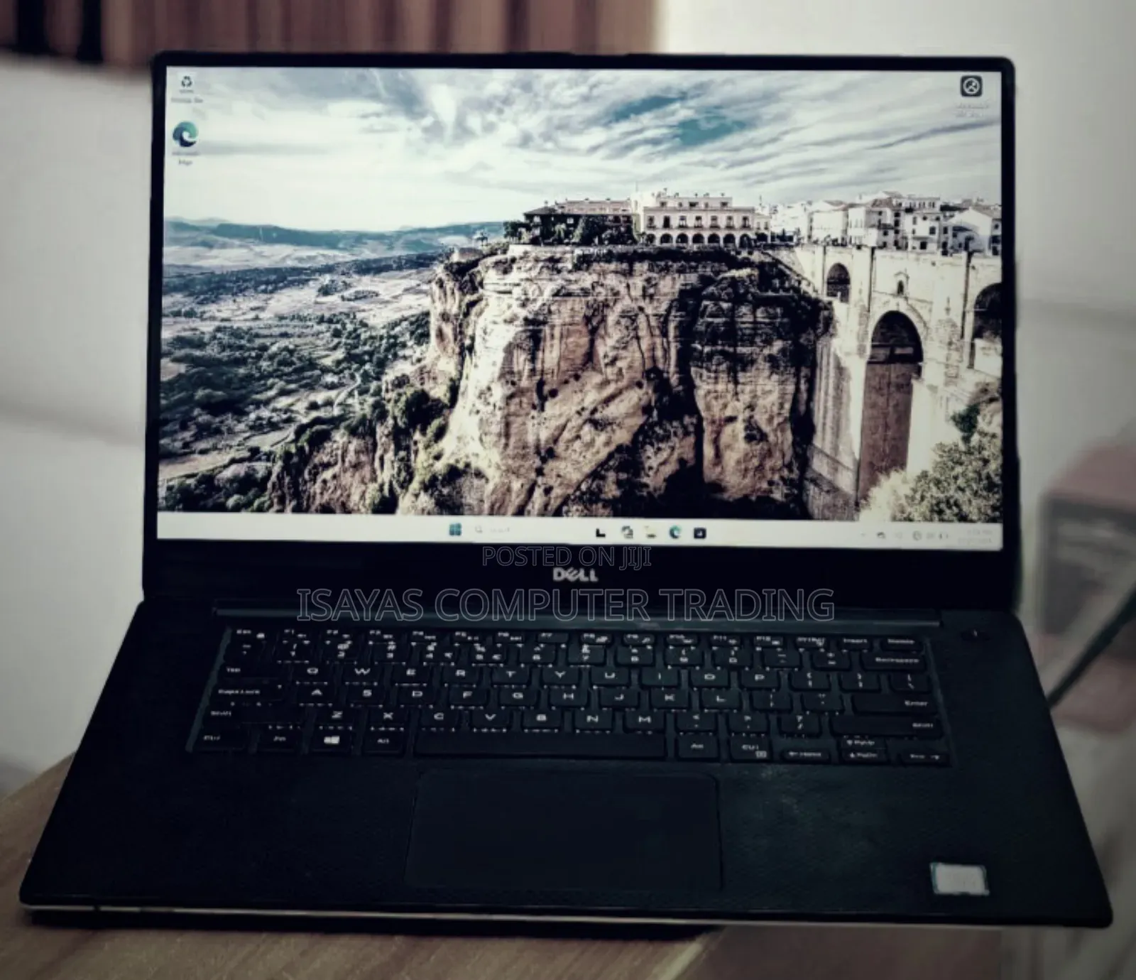 New Laptop Dell XPS 15 16GB Intel Core I7 SSD 512GB