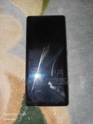 Photo - Tecno Spark 20 Pro Plus 256 GB Blue