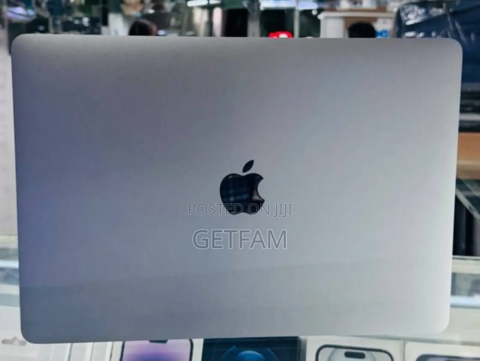 New Laptop Apple MacBook 2018 16GB Intel Core I7 SSD 512GB