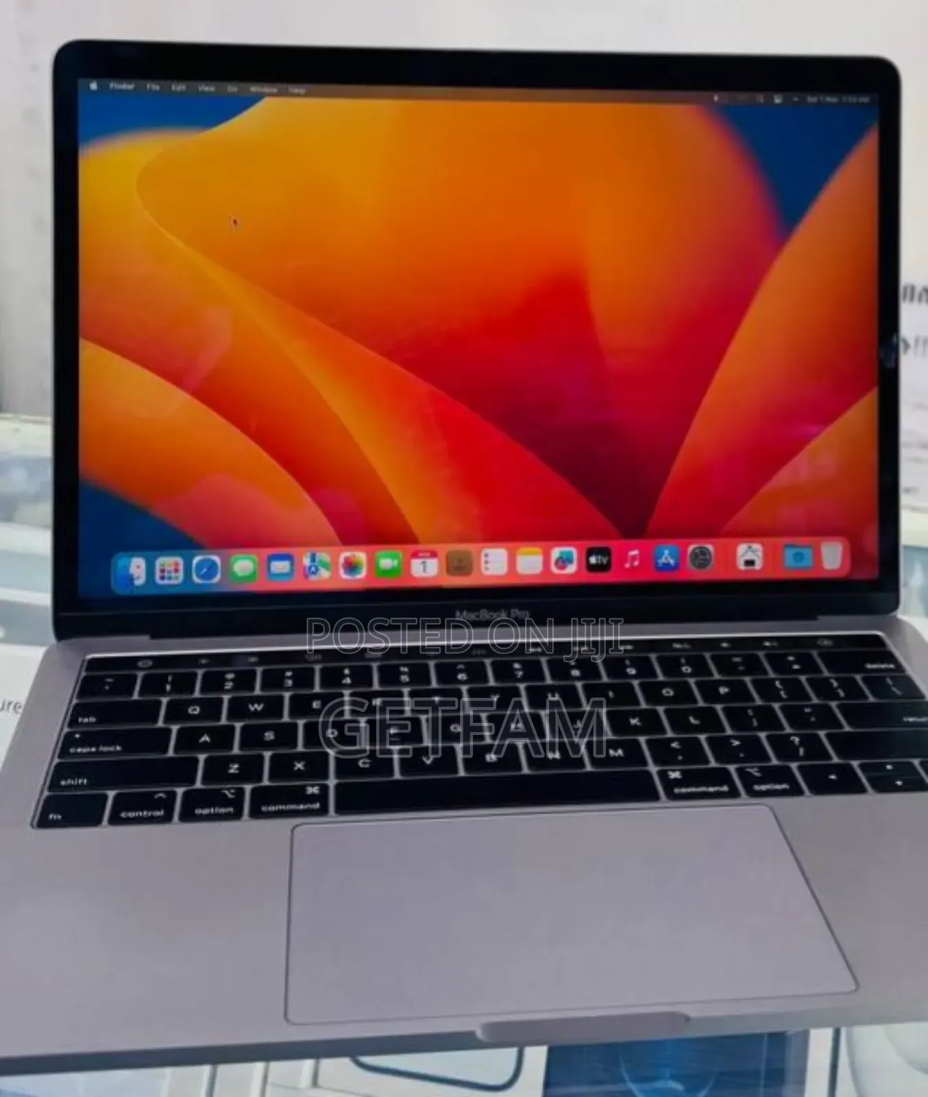 New Laptop Apple MacBook 2018 16GB Intel Core I7 SSD 512GB