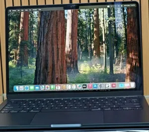 New Apple MacBook Air 2024 M3 13-Inch 16GB Intel Core I5 SSD 256GB