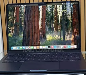 New Apple MacBook Air 2025 M4 13-Inch 16GB Intel Core I7 SSD 256GB