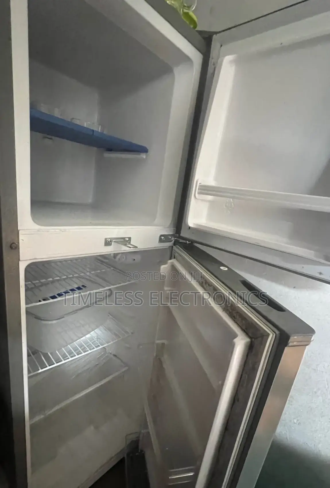  Victory 260l Refrigerator – Reliable Cooling for Everyday Use!