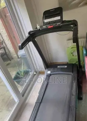 Photo - House ሪቡክ አዲዳስ መሮጫ From Bole Us