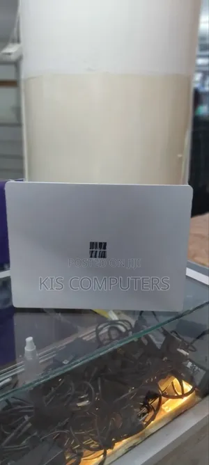 Laptop Microsoft Surface Go 8GB Intel Core I5 SSD 128GB