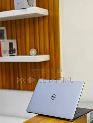 New Laptop Dell XPS 15 16GB Intel Core I7 SSD 256GB