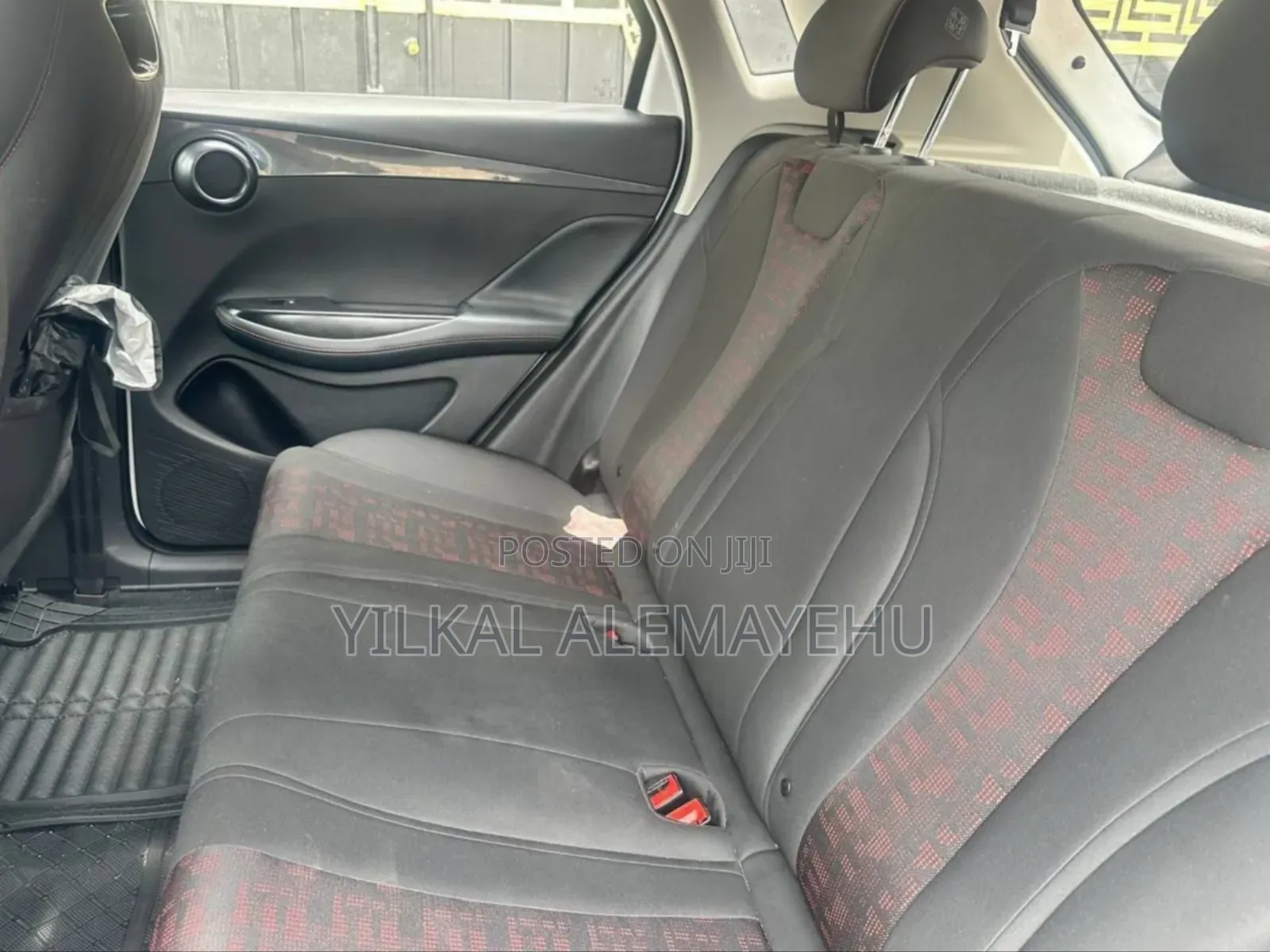 New BYD E2 43 kWh 94 hp FWD 2024 Black