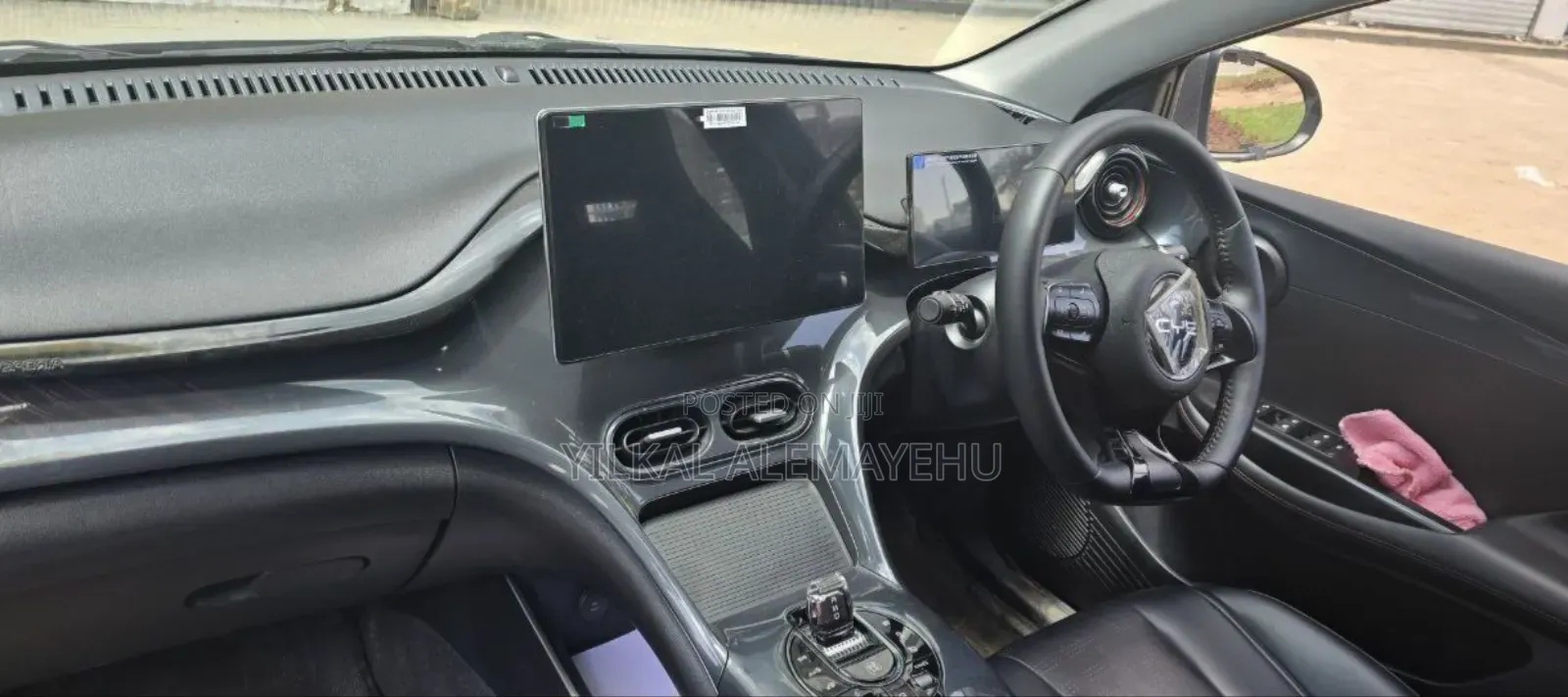 New BYD E2 43 kWh 94 hp FWD 2024 Black