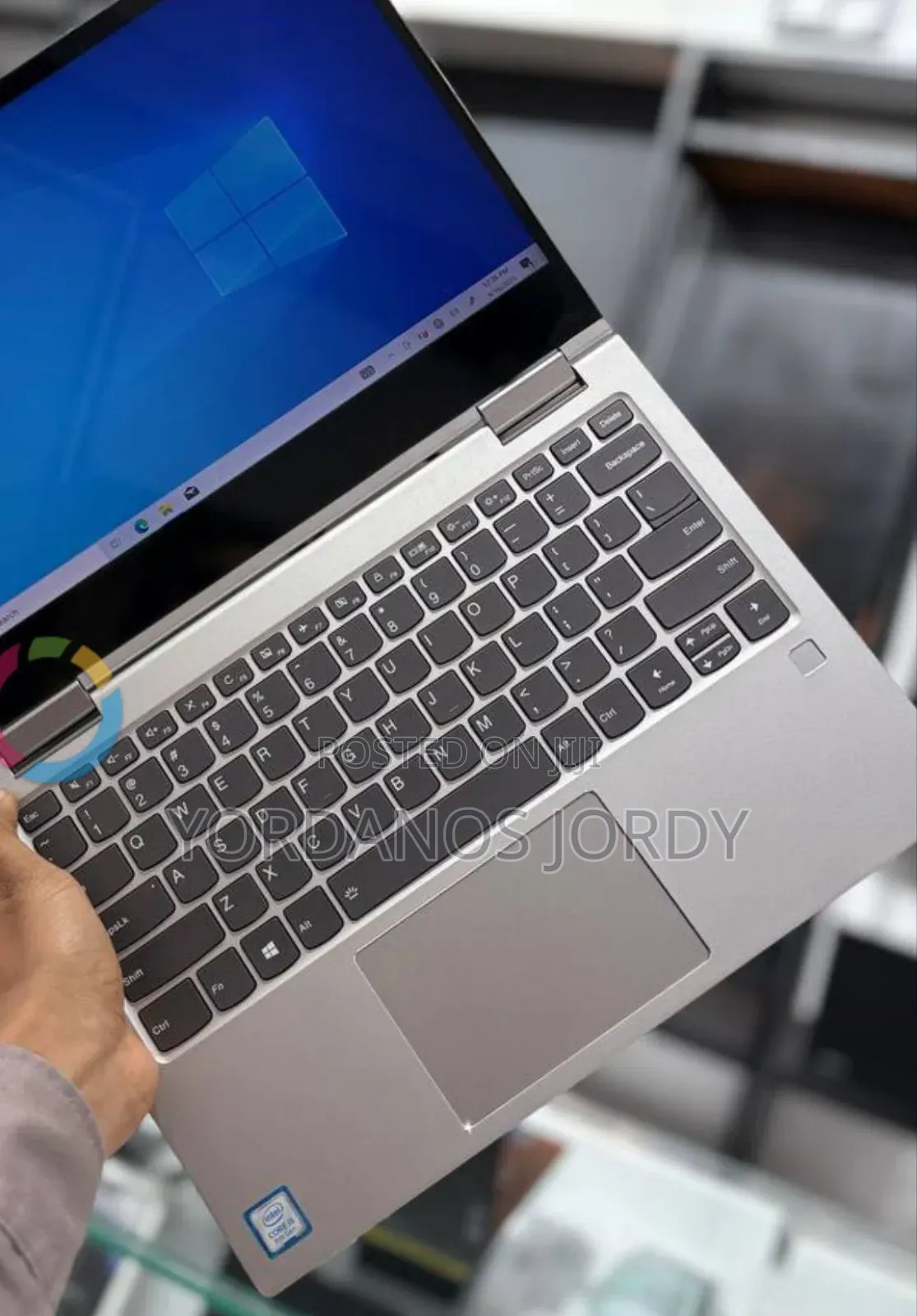 New Laptop Lenovo Yoga 730 8GB Intel Core I5 SSD 512GB