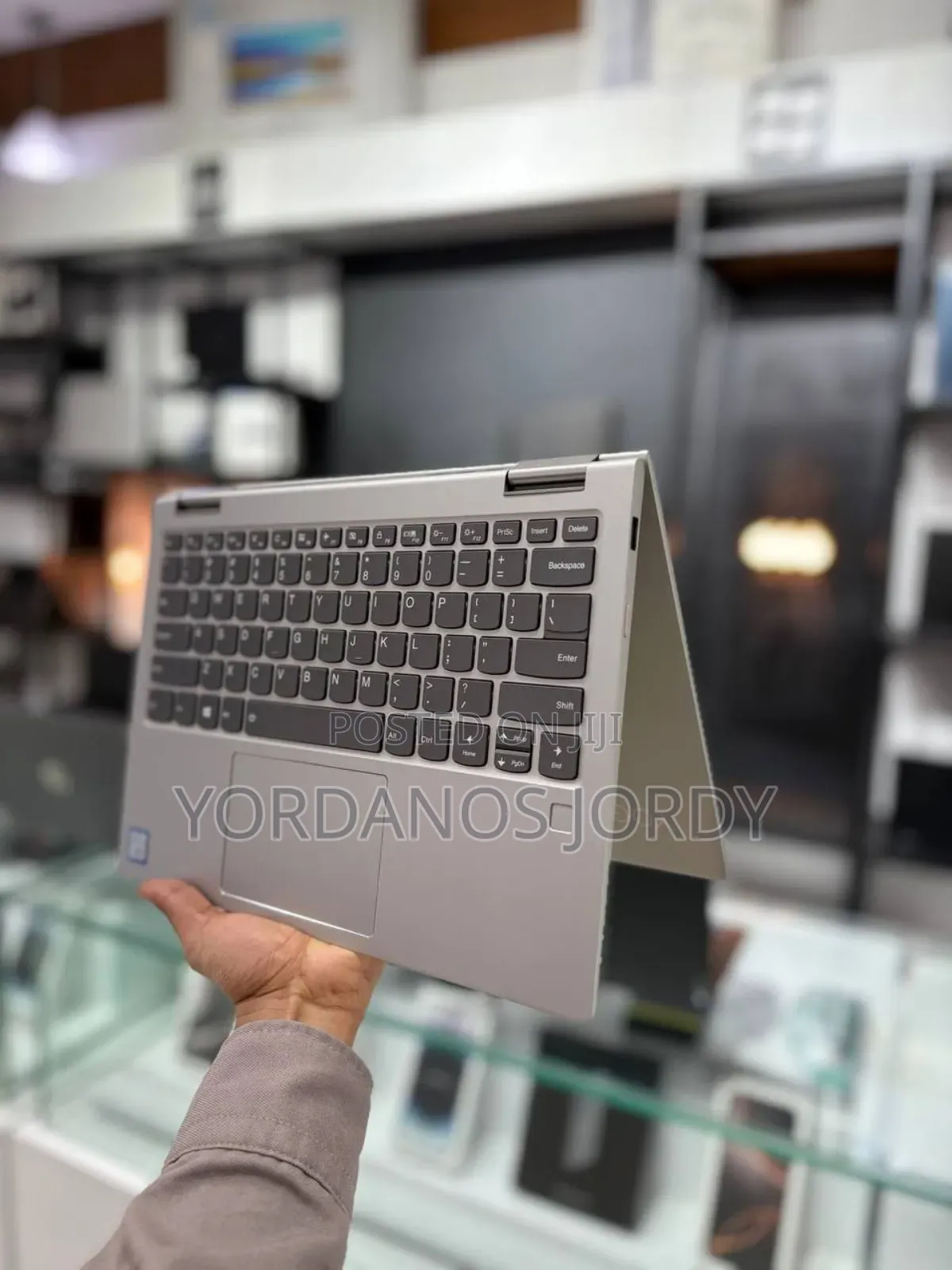 New Laptop Lenovo Yoga 730 8GB Intel Core I5 SSD 512GB