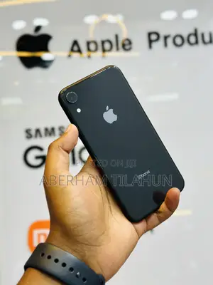 Apple XR 128 GB Black