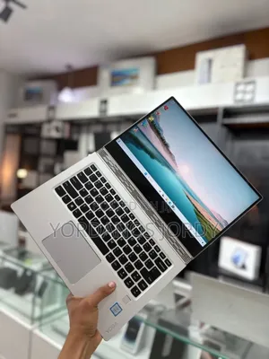 Photo - New Laptop Lenovo Yoga 910 8GB Intel Core I7 SSD 512GB