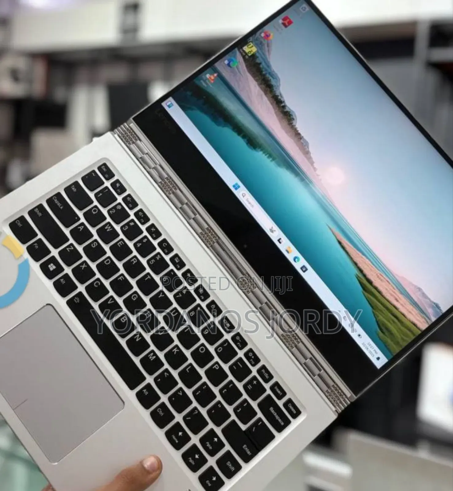 New Laptop Lenovo Yoga 910 8GB Intel Core I7 SSD 512GB