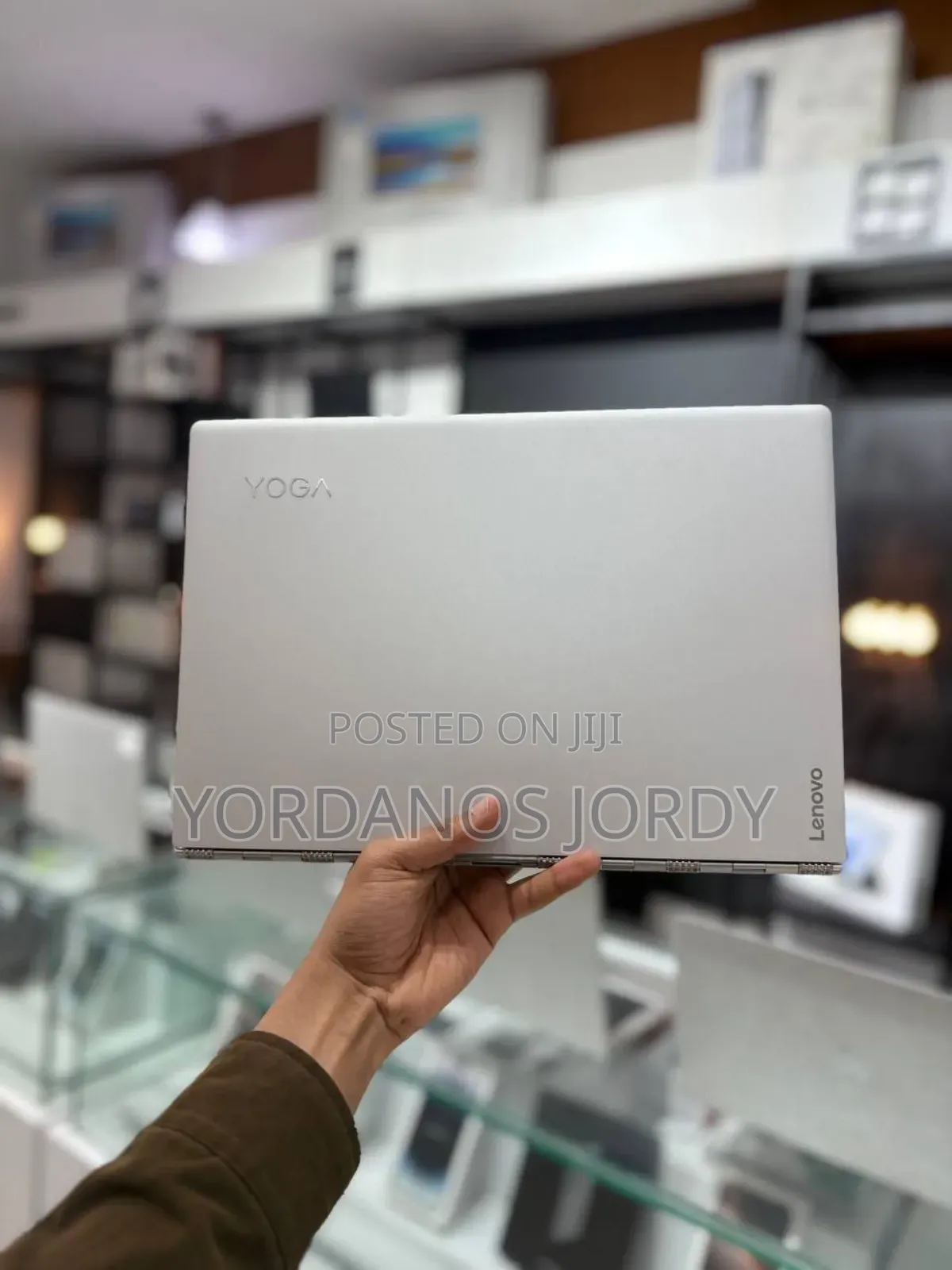 New Laptop Lenovo Yoga 910 8GB Intel Core I7 SSD 512GB