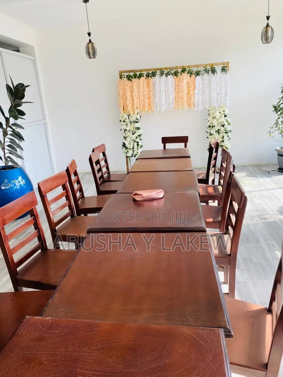 Cafe Table and Chair