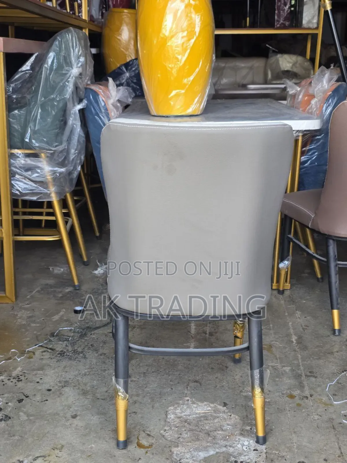 High Quality Cafe Chair