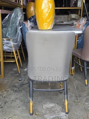 High Quality Cafe Chair