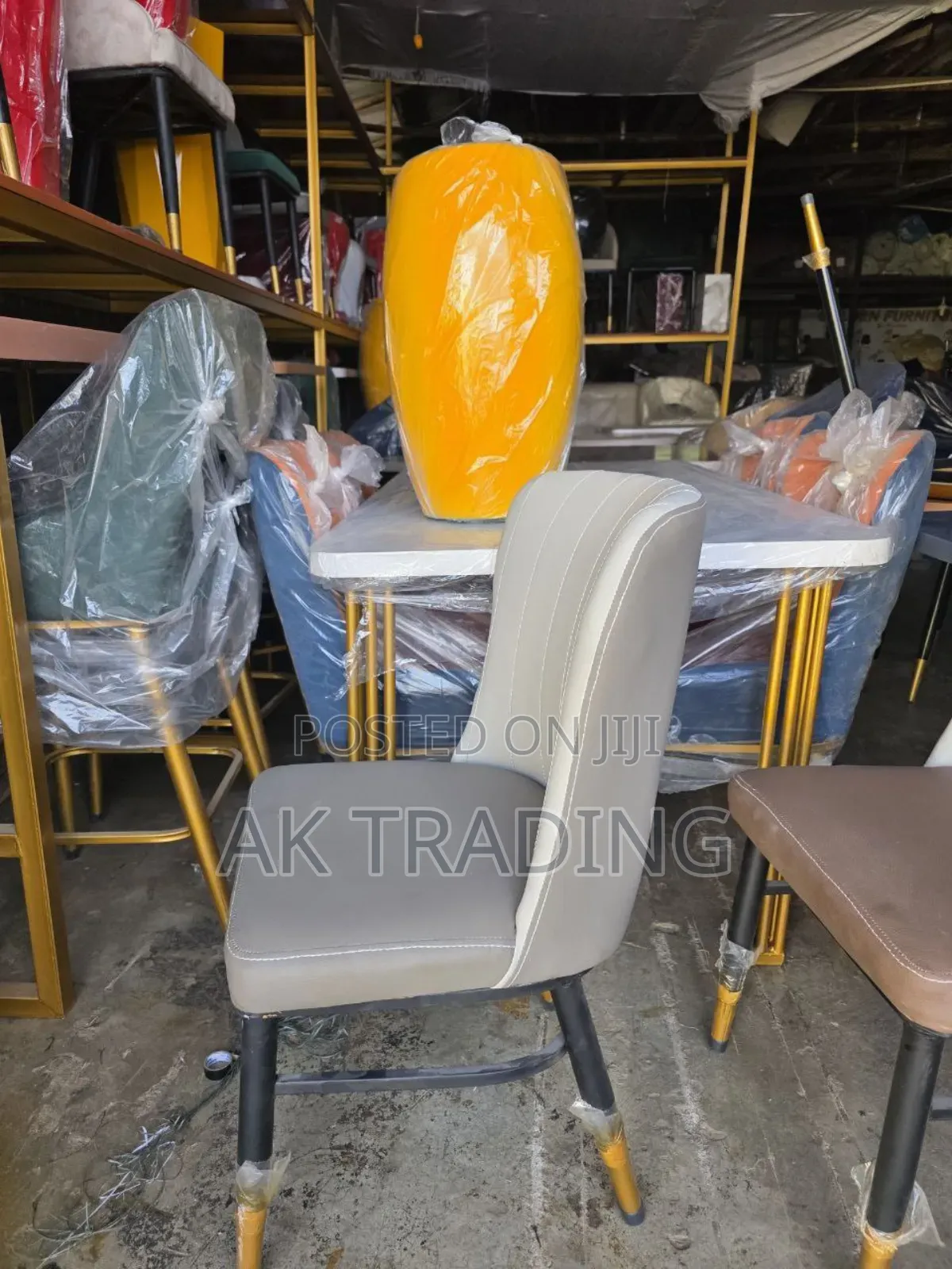 High Quality Cafe Chair