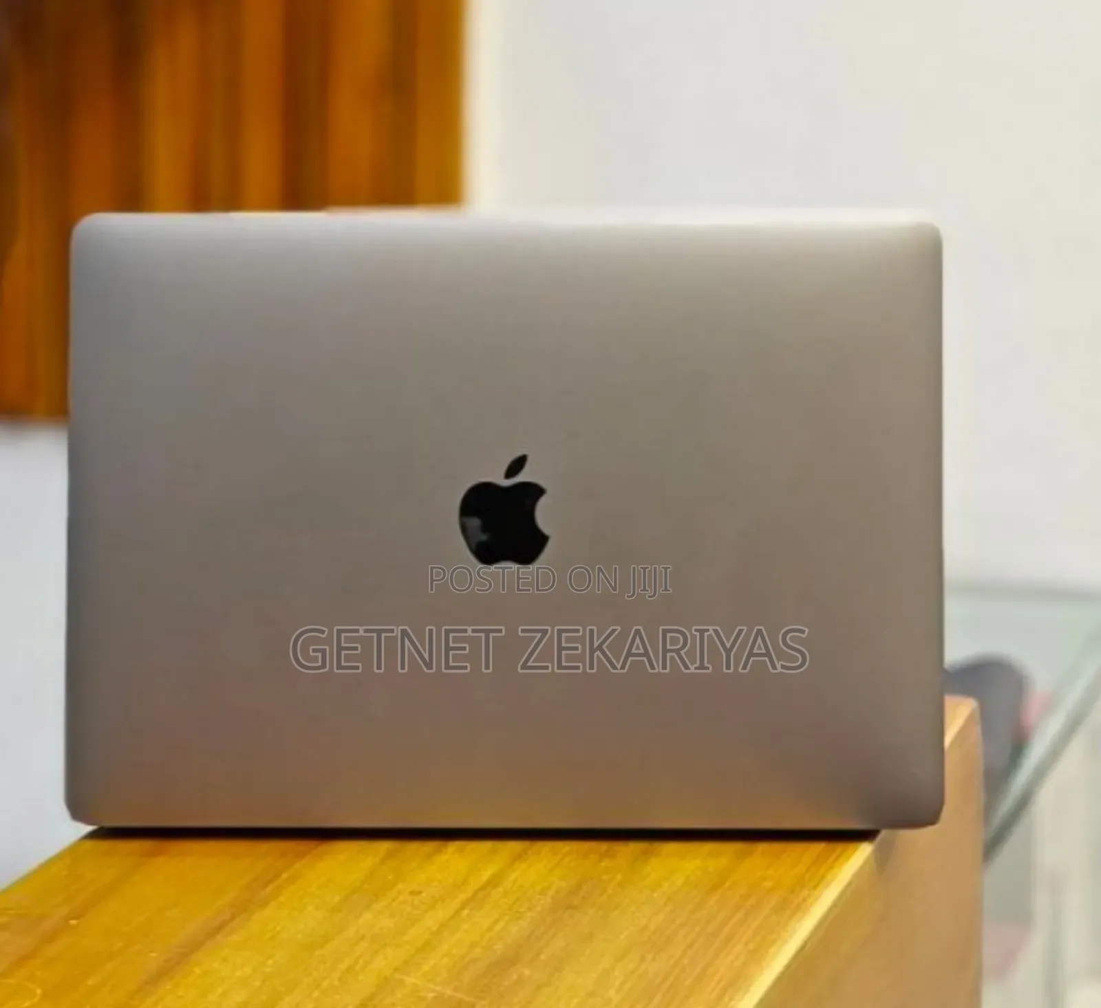 New Laptop Apple MacBook Pro 2019 16GB Intel Core I5 SSD 256GB