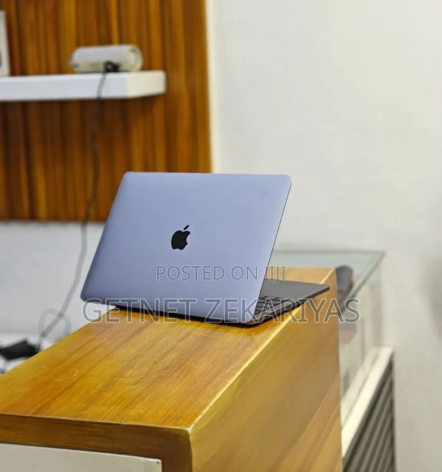 New Laptop Apple MacBook Pro 2019 16GB Intel Core I5 SSD 256GB