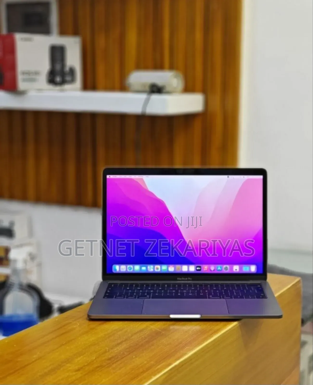 New Laptop Apple MacBook Pro 2019 16GB Intel Core I5 SSD 256GB