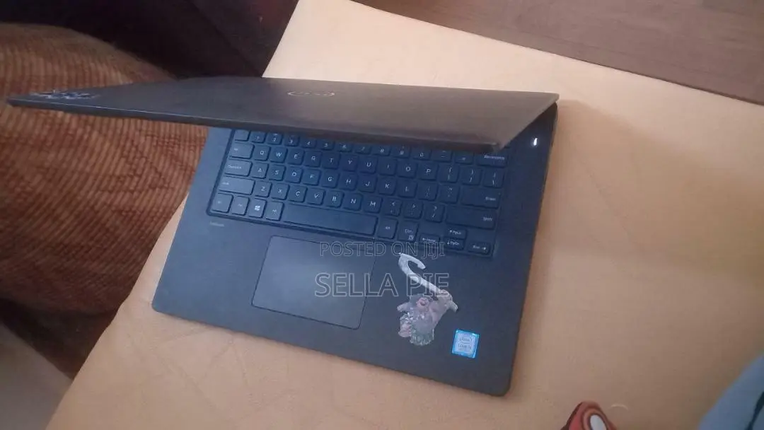 Laptop Dell Latitude 3400 4GB Intel Core I5 HDD 500GB