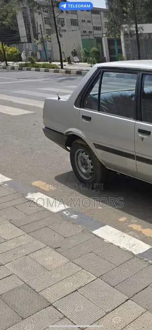 Toyota Corolla 130 1996 Silver