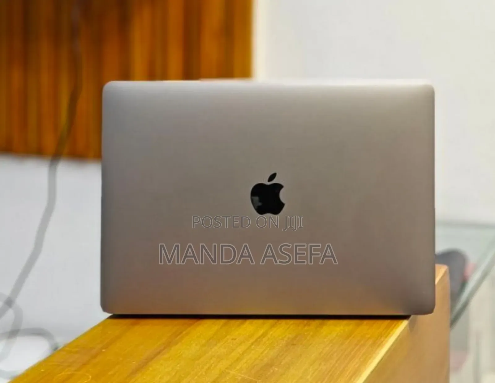 New Laptop Apple MacBook Pro 2019 16GB Intel Core I5 SSD 256GB