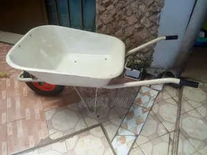 Wheelbarrow Gari
