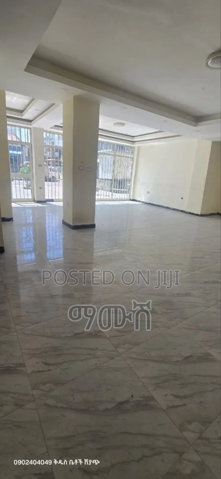 የሚሸጥ 40/60 ኮንዶሚኒየም ሱቅ