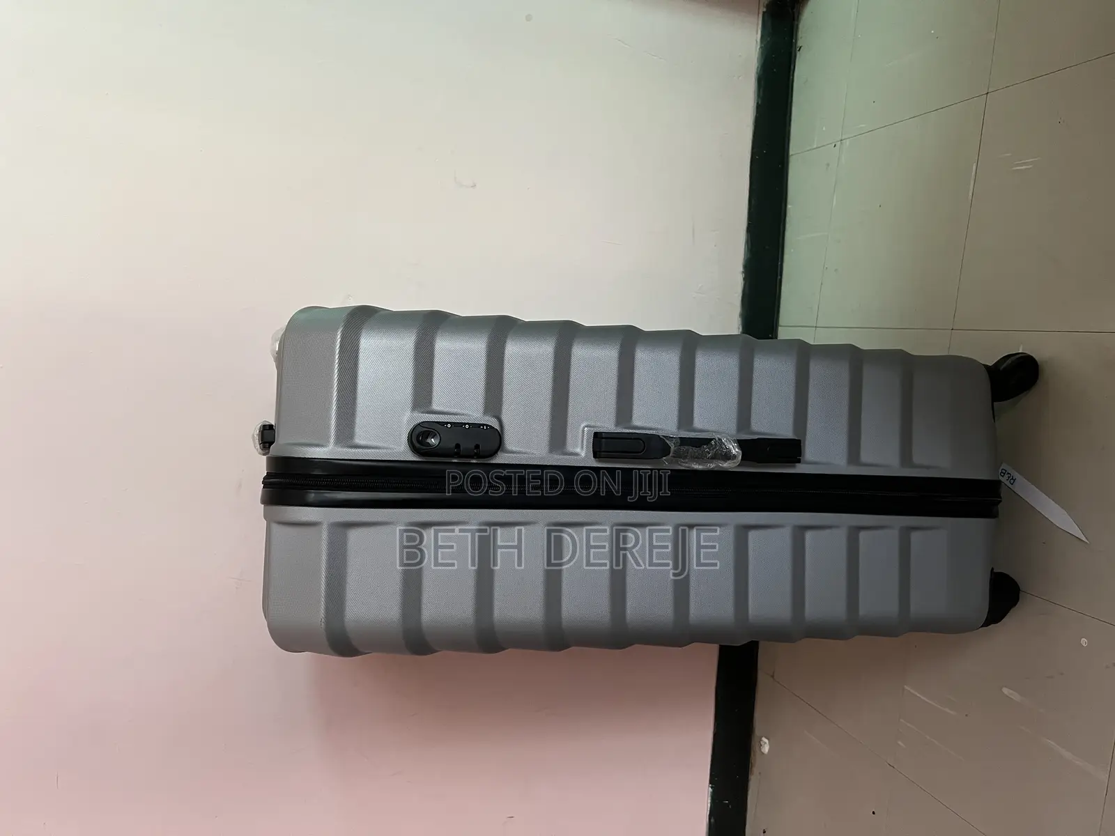 Luggage 32kg ሻንጣ