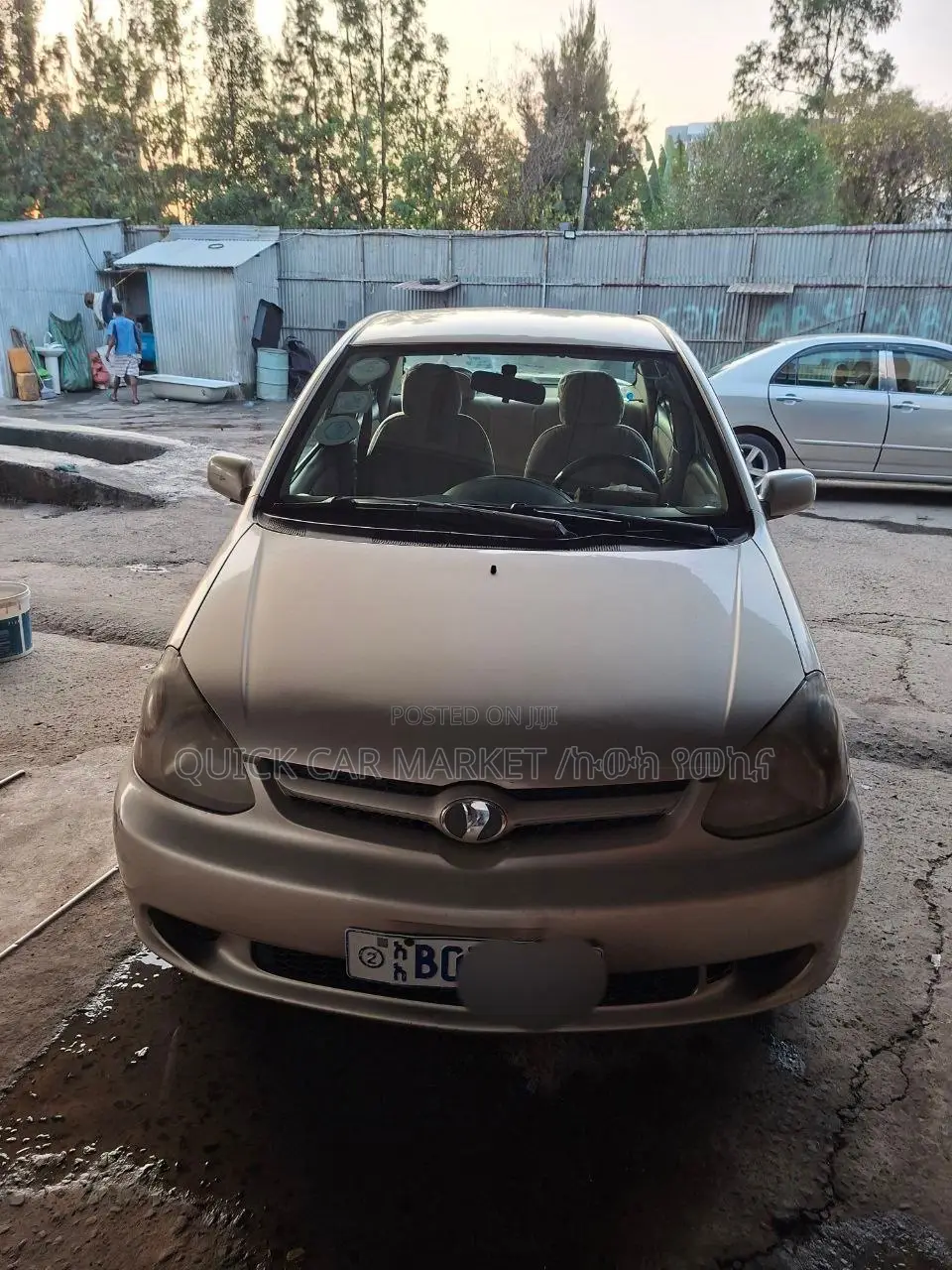 Toyota Platz 1.0 FWD 2005 Silver