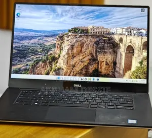 New Laptop Dell 16GB Intel Core I7 SSD 256GB