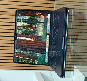 Photo - New Laptop Apple MacBook Air 2024 M3 13-Inch 16GB Apple M3 SSD 256GB