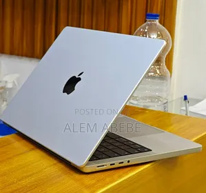 New Laptop Apple MacBook Pro M1 16GB Apple M1 SSD 1T