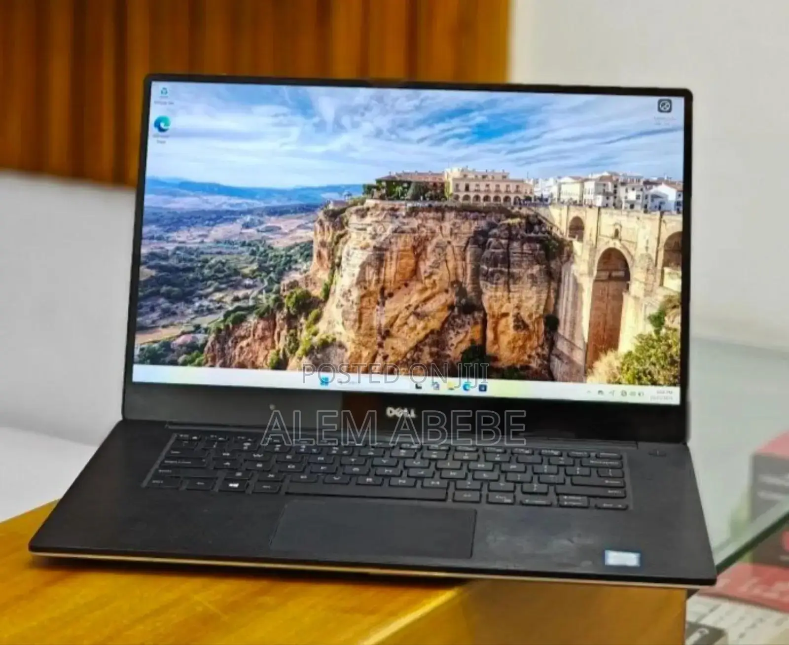 New Laptop Dell XPS 15 16GB Intel Core I7 SSD 256GB