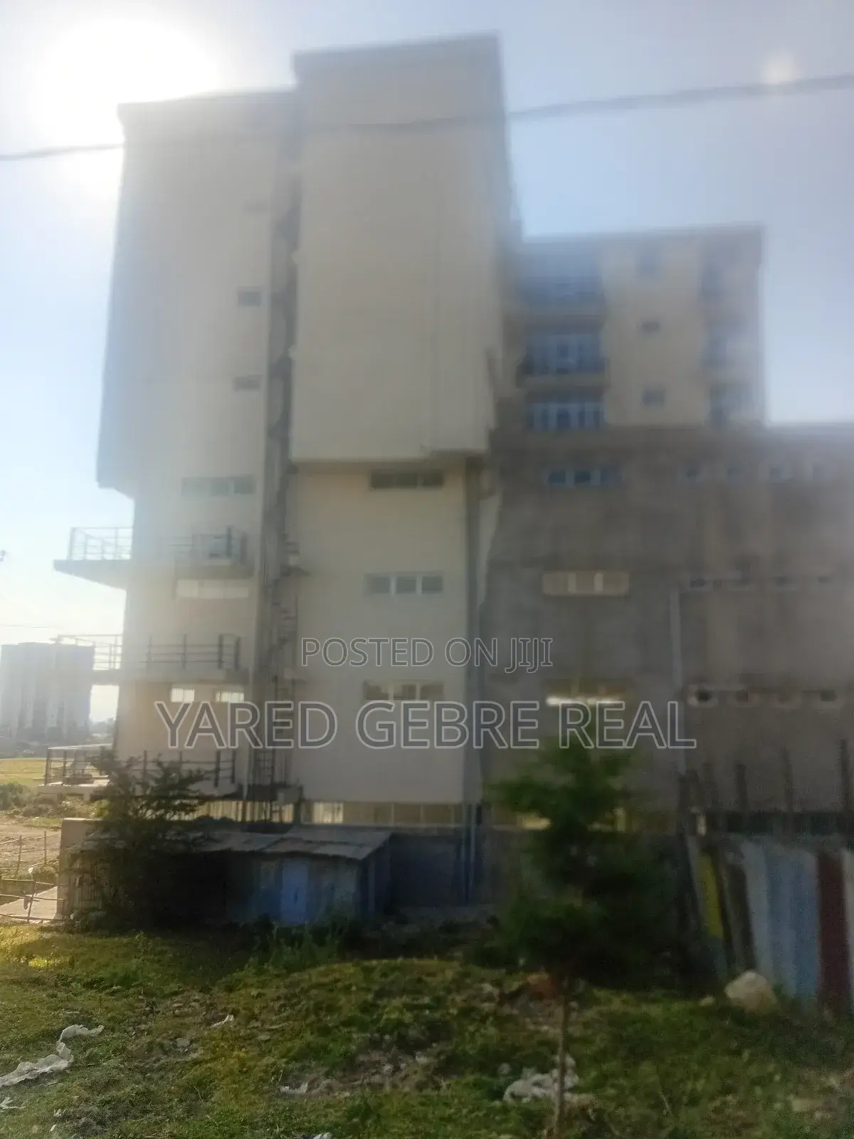 Furnished 3bdrm Apartment in አያት 49 ወሃ ታንከር የተናጠል, Yeka for sale