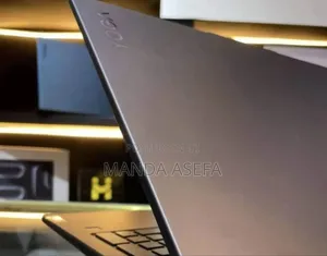 New Laptop Lenovo Yoga 7i 16GB Intel Core Ultra 7 SSD 1T