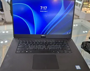 Photo - New Laptop Dell Precision 5540 16GB Intel Core I5 SSD 256GB