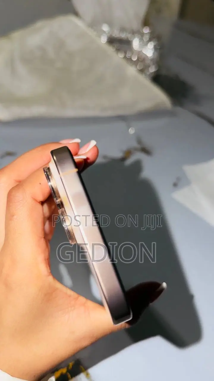 Apple iPhone 16 Pro Max 256 GB Gold