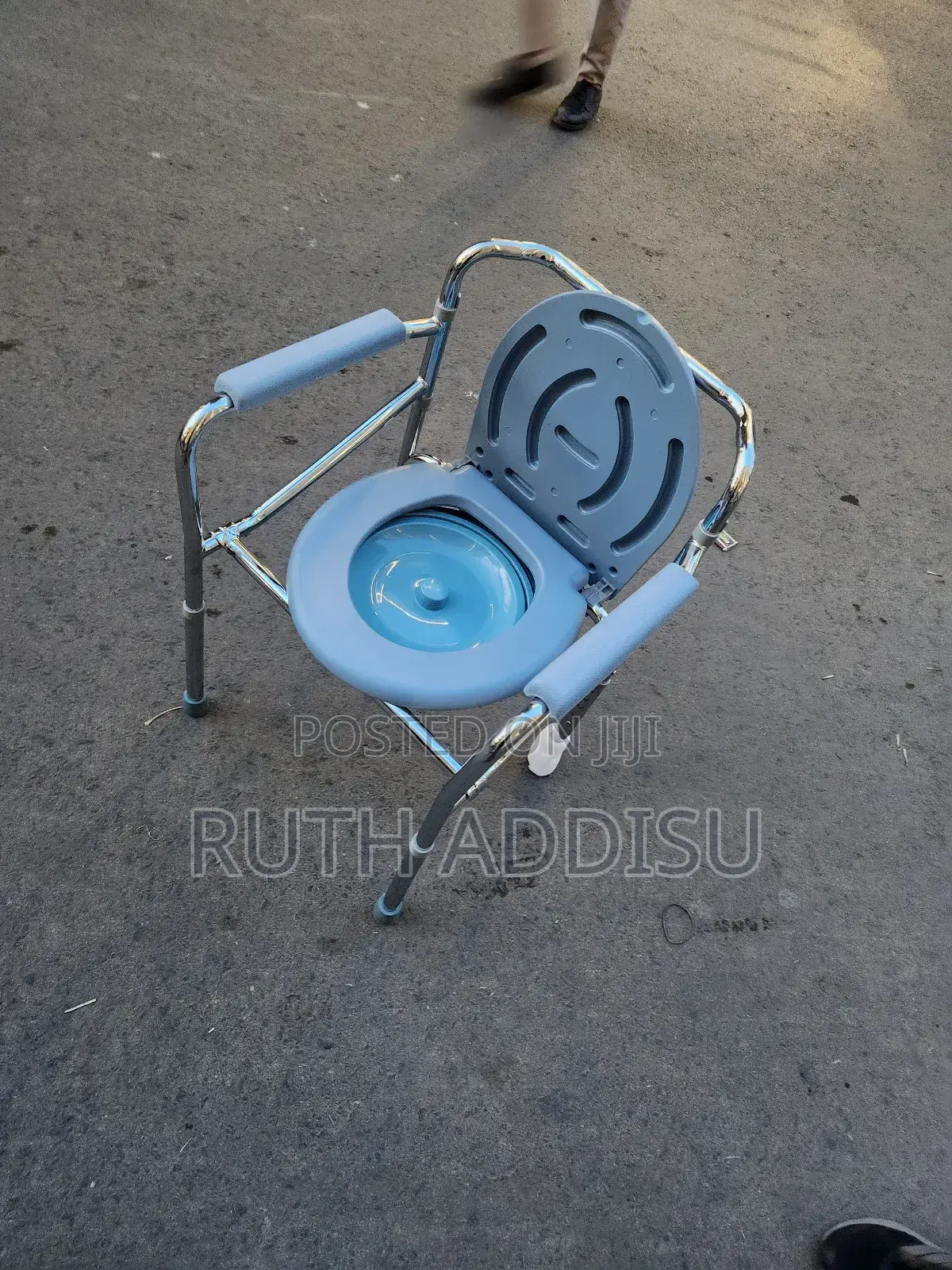 Commode Chair癲馬toilet Chair痲我medical Commode Chair傳統poty Chair Medical