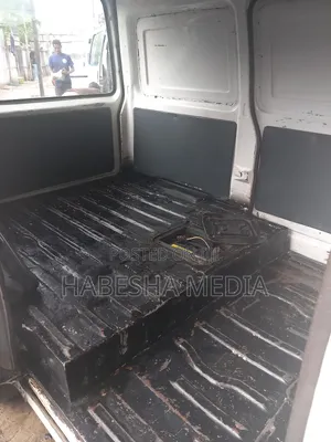 Daewoo Pioneer 2004 White