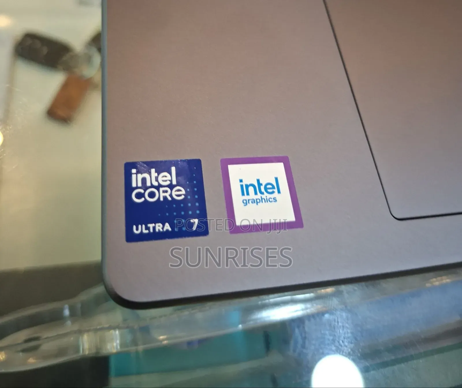 New Laptop Lenovo Yoga 7i 16GB Intel Core Ultra 7 SSD 1T